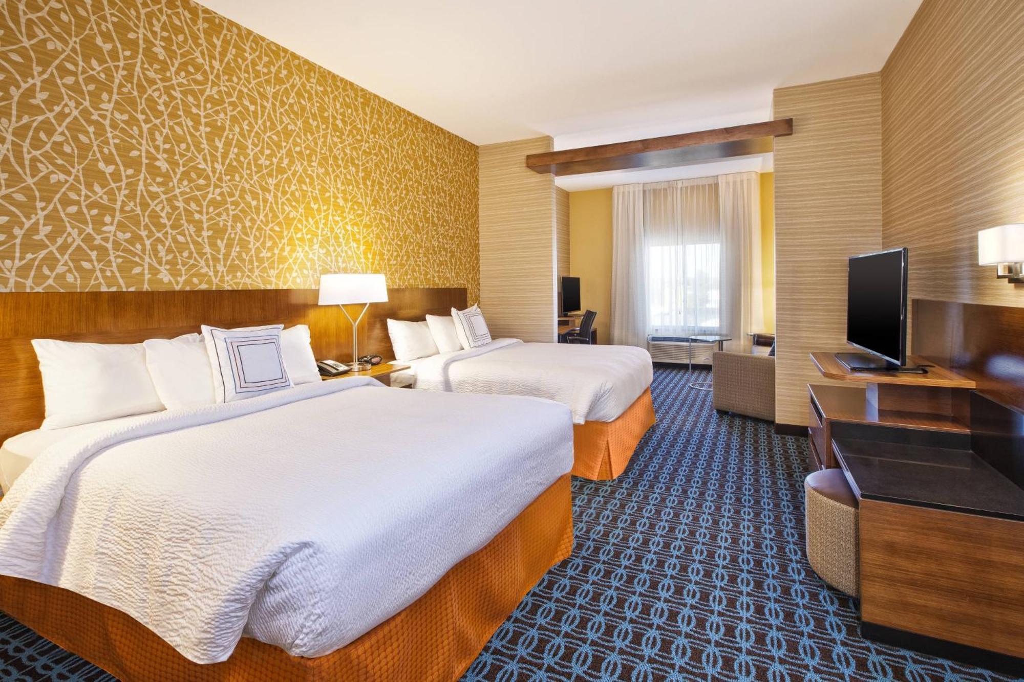 Fairfield Inn & Suites By Marriott Платтсбург Экстерьер фото