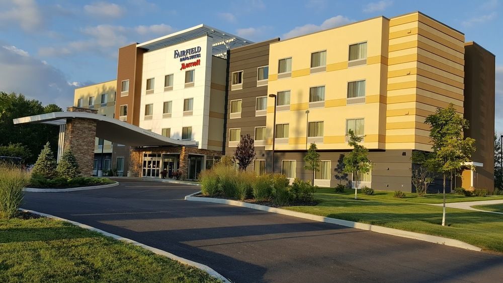 Fairfield Inn & Suites By Marriott Платтсбург Экстерьер фото